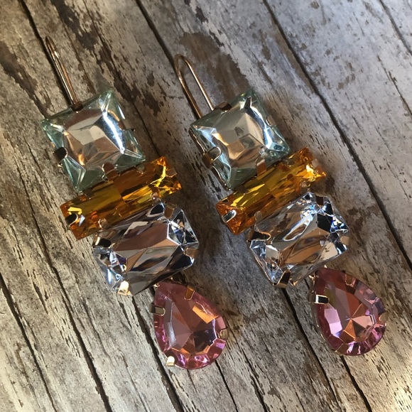 HELENA Statement Earrings - Picture 3 of 4